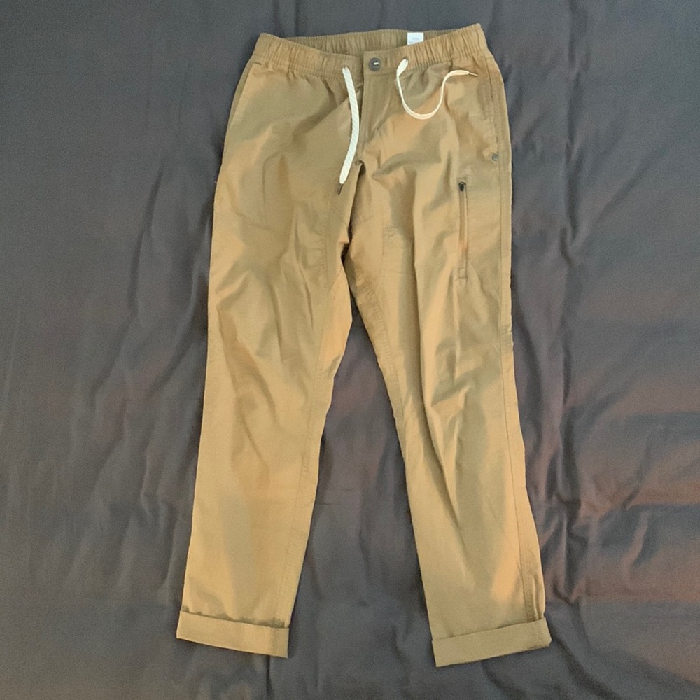 Vuori Men’s Tan Ripstop Pants Size M